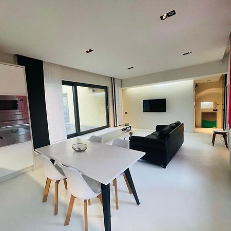 Апартаменты Down Town Penthouse With Private Parking Брюссель Экстерьер фото
