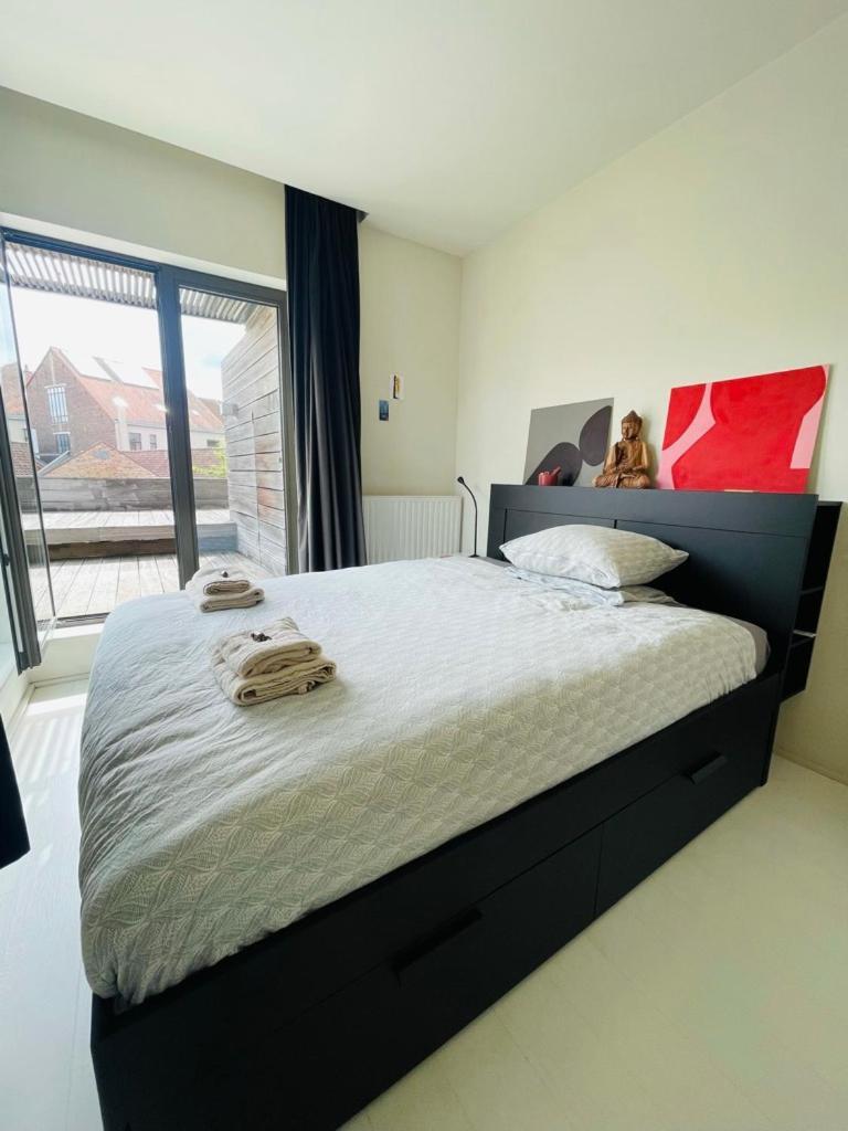 Апартаменты Down Town Penthouse With Private Parking Брюссель Экстерьер фото